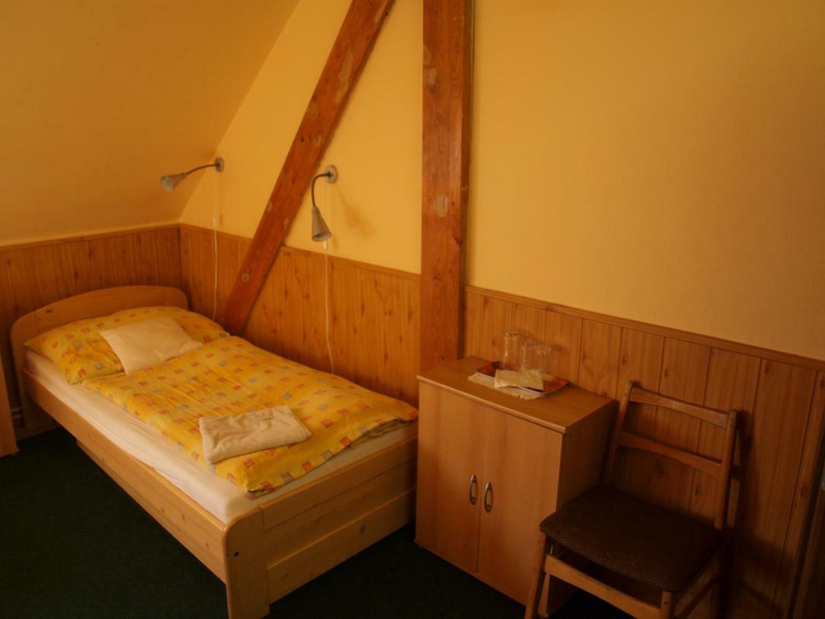 Hotel Kormoran Zlenice Zimmer foto